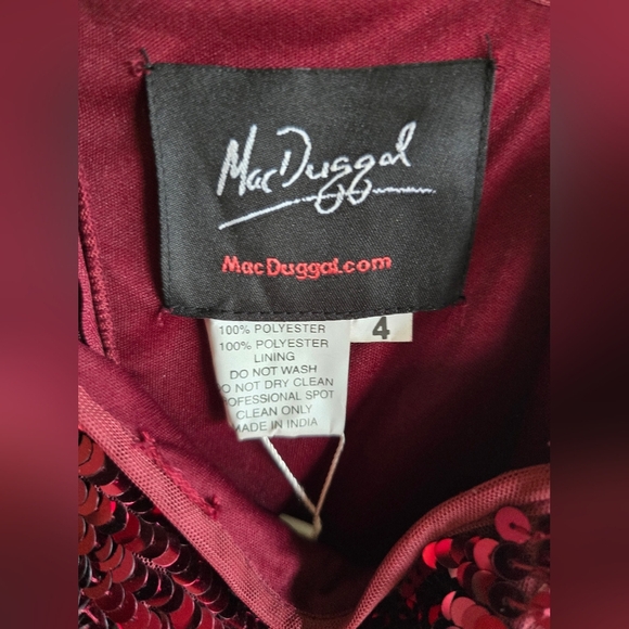 NWT Mac Duggal, One-Shoulder Sequin Column Gown, Burgundy, Size 4 -$598 - Picture 12 of 15